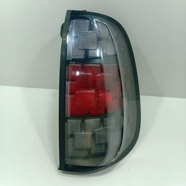 Lanterna Traseira Direita Fiat Uno Vivace 2015/2017 Original Direito/passageiro Fumê