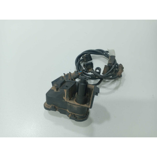 Trava Portinhola Tanque Vw Amarok V6 3.0 2018 Original