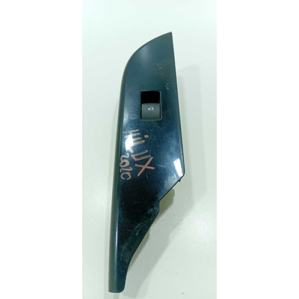 Moldura Botao Vidro Elétrico Dianteira Toyota Hilux 2016/20