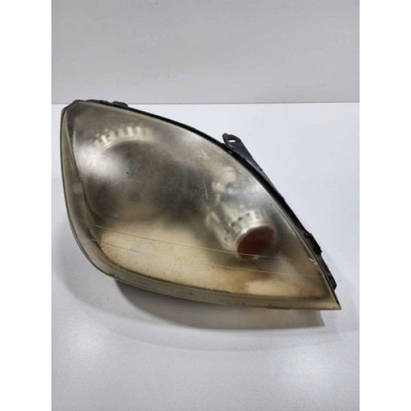 Farol Direito Ford Fiesta 2004 2005 2006 Direito/passageiro