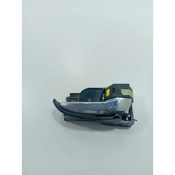 Maçaneta Interna Porta Traseira Direita Toyota Etios 2017 Preto Traseira