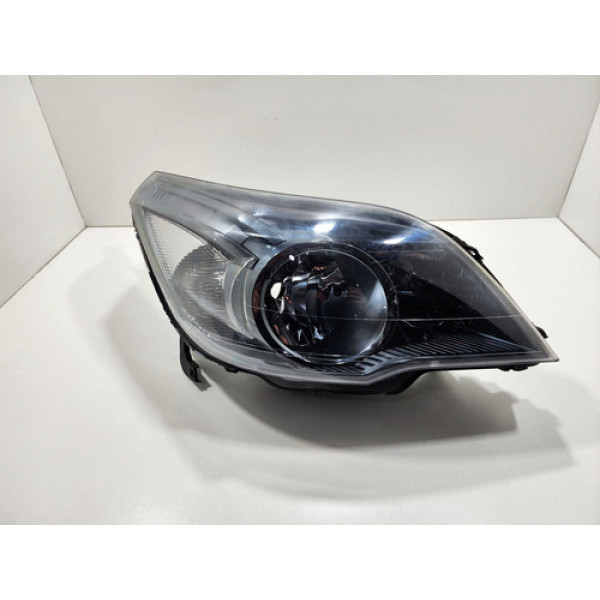 Farol Direito Chevrolet Agile 2010 2011 2012 94761786 Direito/passageiro