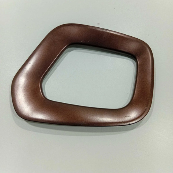 Moldura Puxador Dianteira Direita Fiat Toro Marrom Original Marrom