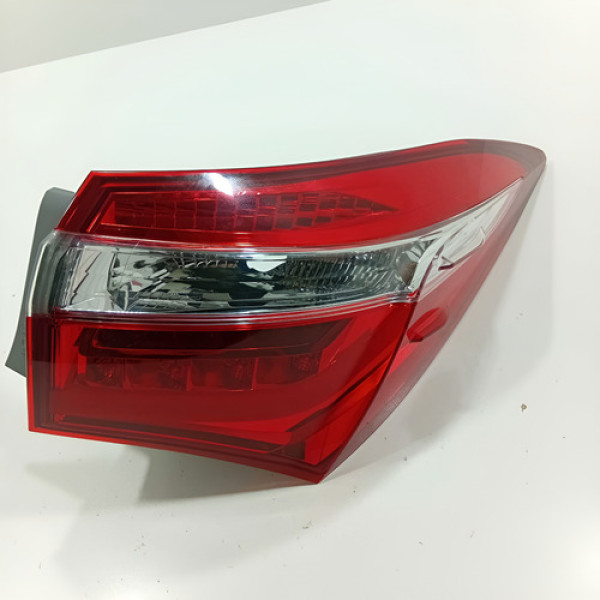 Lanterna Traseira Direto Com Led Toyota Corolla 2015/2017  Direito/passageiro Vermelha