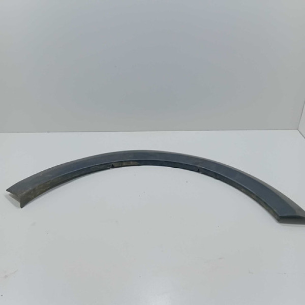 Moldura Paralama Dianteiro Direito Volkswagen Saveiro 09/16 Preto