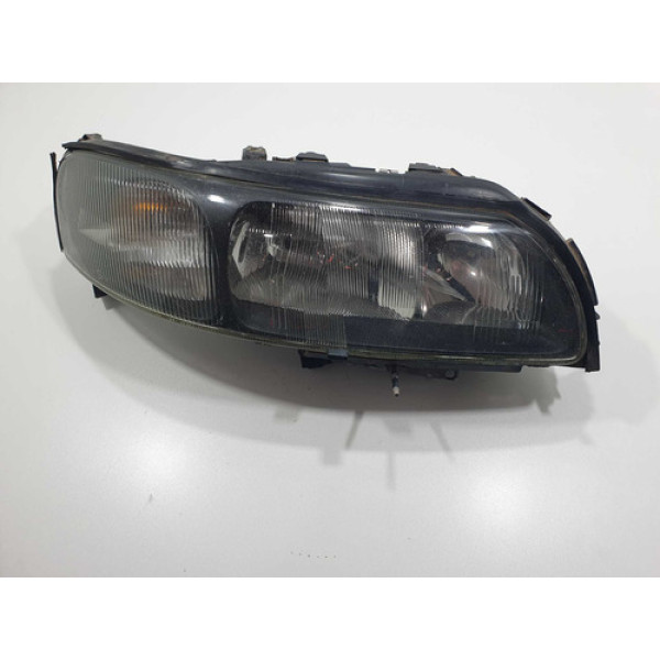 Farol Direito Volvo Xc70 2003 2004 8693548 Direito/passageiro