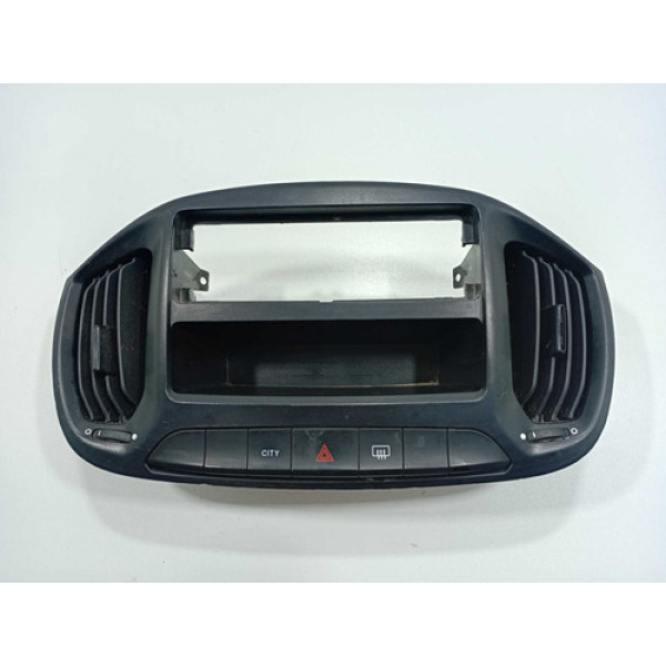 Moldura Central Com Difusores E Comando Fiat Uno 2018 A 2022