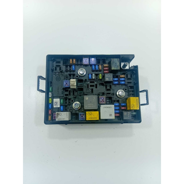 Caixa De Fusível Chevrolet Onix 1.0 3cc Turbo 26303214