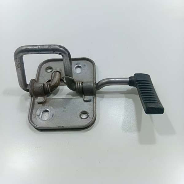 Trava Capô Volkswagen Up Tsi 2014/2018 Original