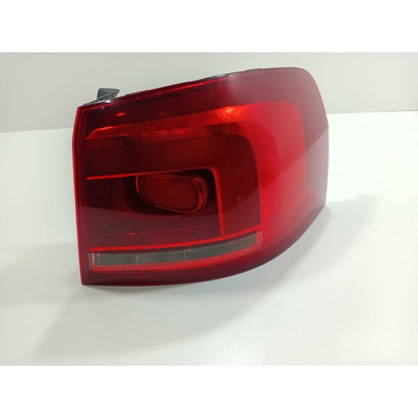 Lanterna Lado Direito Volkswagen Spacefox 2014 Original Direito/passageiro Vermelho