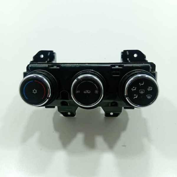 Comando Ar Condicionado Chevrolet Onix Tracker Turbo Origina