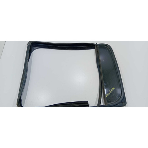 Vidro Guarnição Porta Traseira Direita Vw Amarok 2013