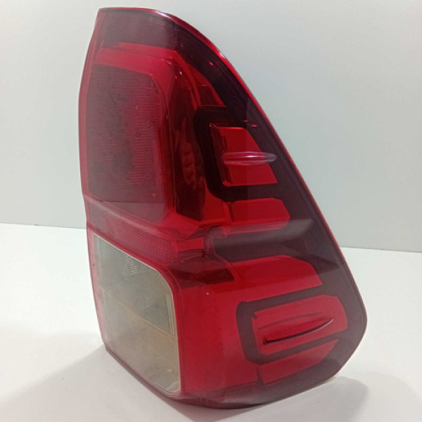 Lanterna Traseira Direita Toyota Hilux 2016/2020 Original Direito/passageiro Vermelha
