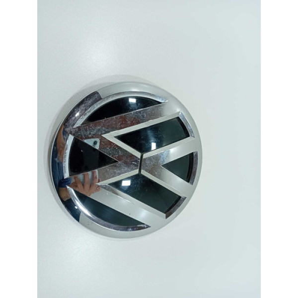 Emblema Parqchoque Dianteiro Vw Amarok 2017/2020 Com Detalhe