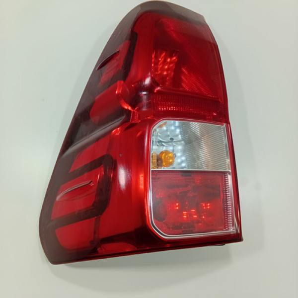 Lanterna Traseira Esquerda Toyota Hilux 2021/2024 Original Esquerdo/motorista Vermelha
