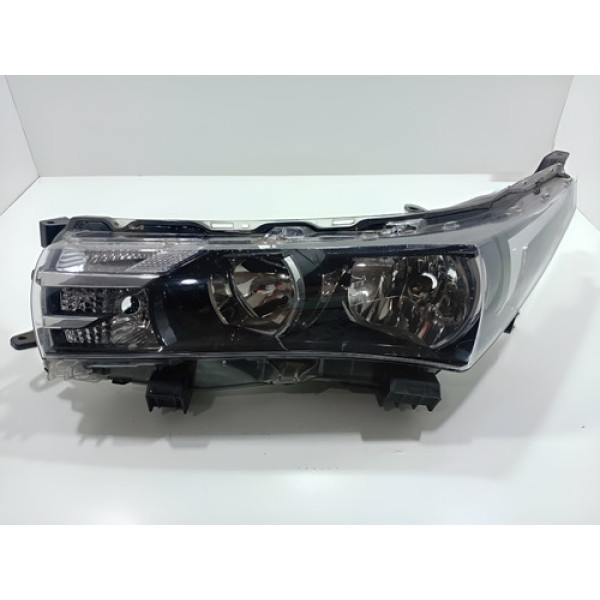 Farol Lado Esquerdo Toyota Corolla 2015 A 2017 8115002g2100 Esquerdo/motorista