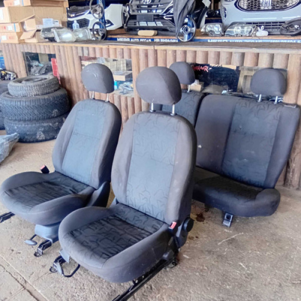 Bancos Traseiros Ford Focus Hacth 2001/2008 Original Preto Preto