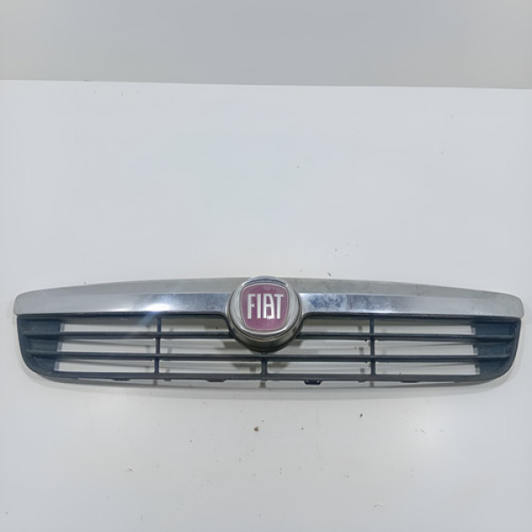 Grade Moldura Dianteira Superior Grand Siena 2012/2016 Origi Pretro Ambos Lados